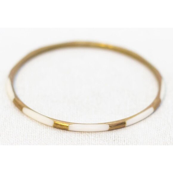 Vintage White and Gold Bangle Bracelet 8 Inch - AB1 - Picture 2 of 3
